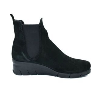 The Flexx Slimmer Too  chelsea black wedge rich Italian suede booti size 9.5 NWT